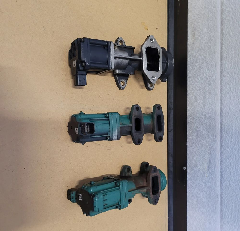 EGR DAF LF EURO6 CHWALIM116 - EGR hűtő - Teherautó: 1 kép. EGR DAF LF EURO6 CHWALIM116 - EGR hűtő - Teherautó: 1 kép.