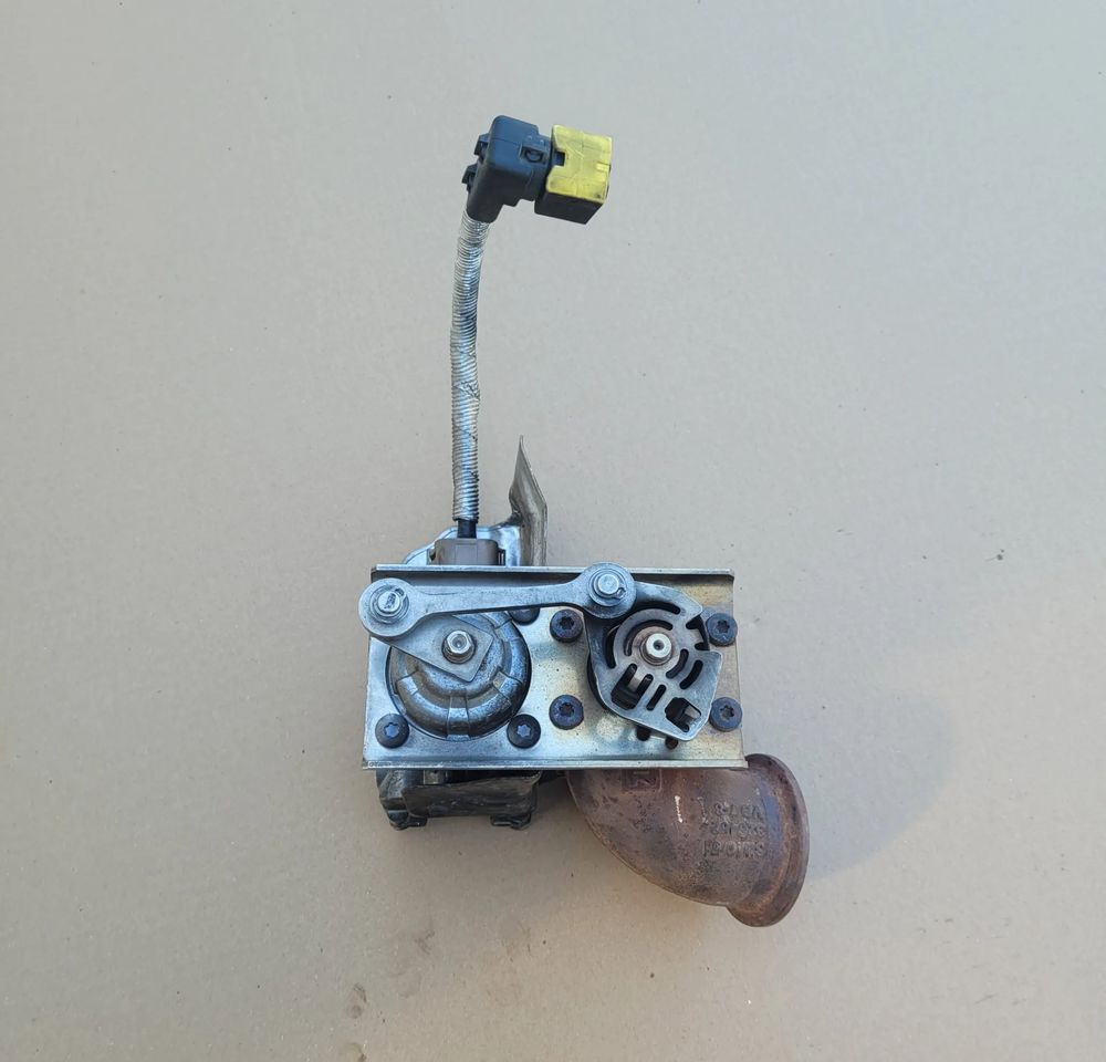 EGR DAF XF 106 OM 2128861 - EGR hűtő - Teherautó: 1 kép. EGR DAF XF 106 OM 2128861 - EGR hűtő - Teherautó: 1 kép.