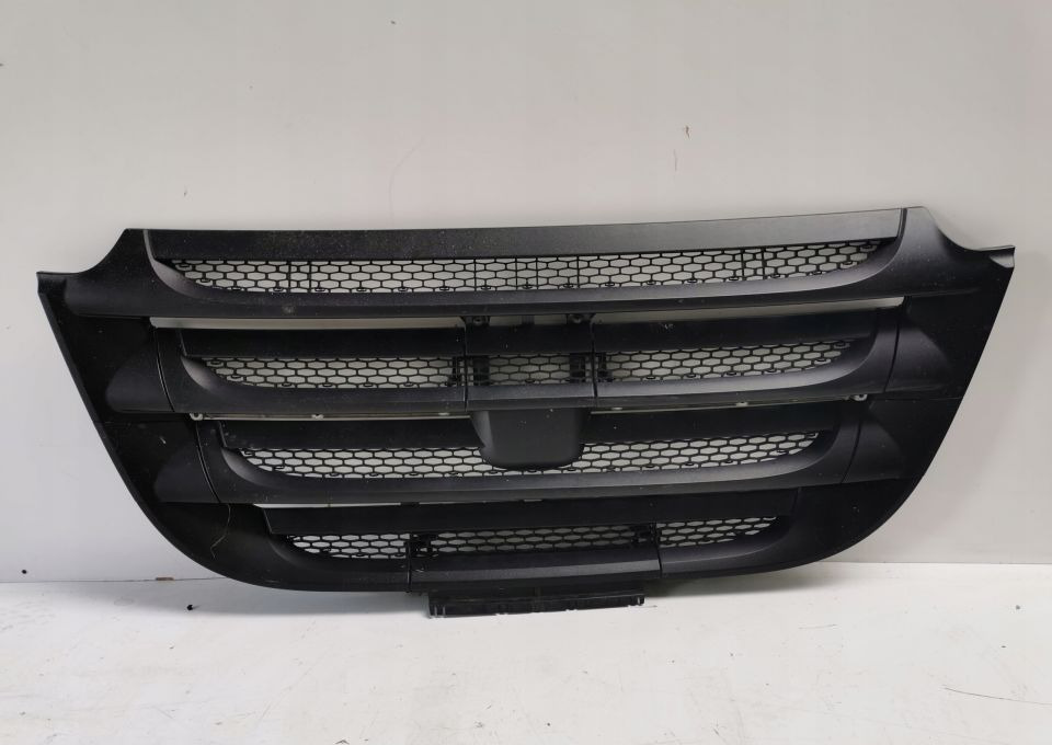 GRILL ATRAPA DAF CF EURO6 1886592 ORYGINAŁ - Rács - Teherautó: 1 kép. GRILL ATRAPA DAF CF EURO6 1886592 ORYGINAŁ - Rács - Teherautó: 1 kép.