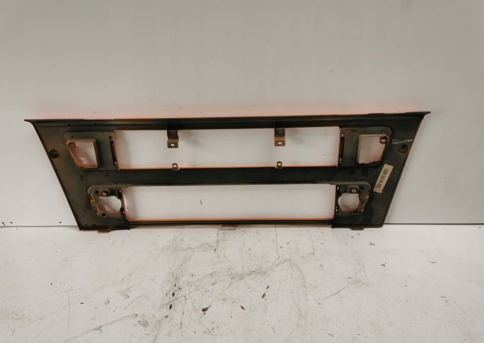 GRILL ATRAPA VOLVO Fh12 ORYGINAŁ - Rács - Teherautó: 5 kép. GRILL ATRAPA VOLVO Fh12 ORYGINAŁ - Rács - Teherautó: 5 kép.