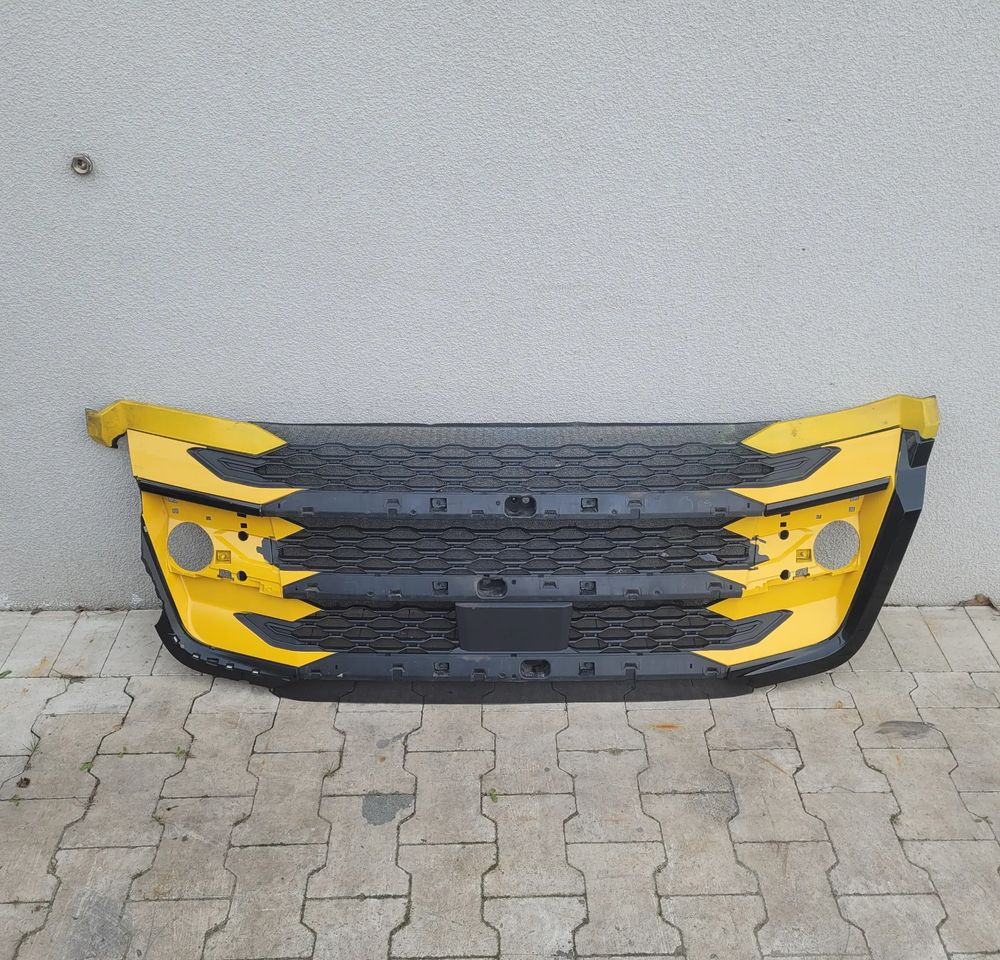 GRILL DAF XG ORYGINAŁ USZKODZONA 2311439 CHWALIM116 - Rács - Teherautó: 1 kép. GRILL DAF XG ORYGINAŁ USZKODZONA 2311439 CHWALIM116 - Rács - Teherautó: 1 kép.