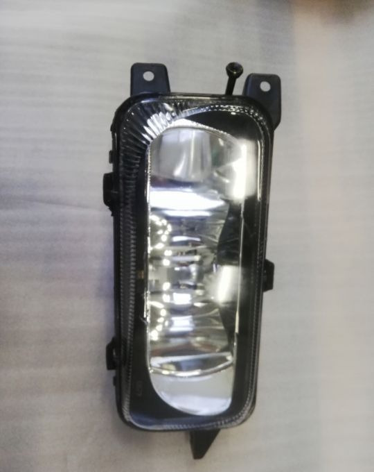 HALOGEN MERCEDES ACTROS MP3 MP3 LH - Fényszóró - Teherautó: 1 kép. HALOGEN MERCEDES ACTROS MP3 MP3 LH - Fényszóró - Teherautó: 1 kép.