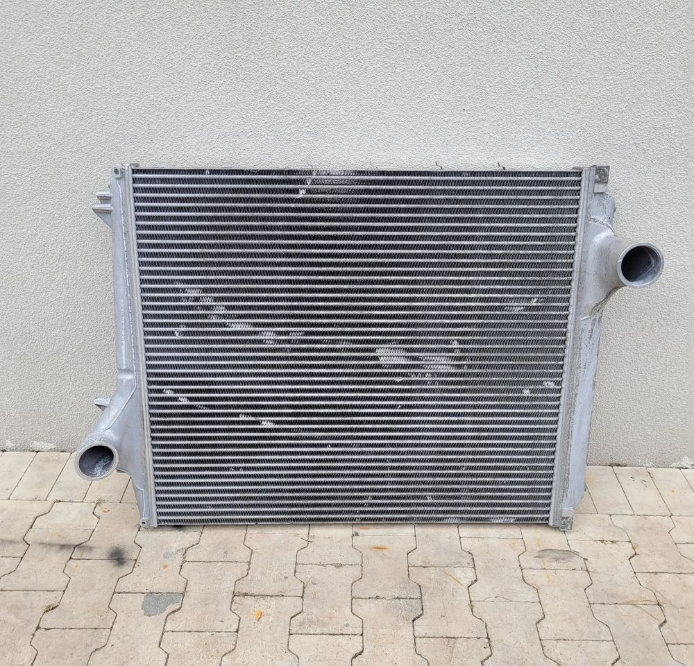 INTERCOOLER VOLVO FH4 RENAULT RANGE T 21631996 ORYGINAŁ CHWALIM116 - Hűtőrendszer - Teherautó: 1 kép. INTERCOOLER VOLVO FH4 RENAULT RANGE T 21631996 ORYGINAŁ CHWALIM116 - Hűtőrendszer - Teherautó: 1 kép.