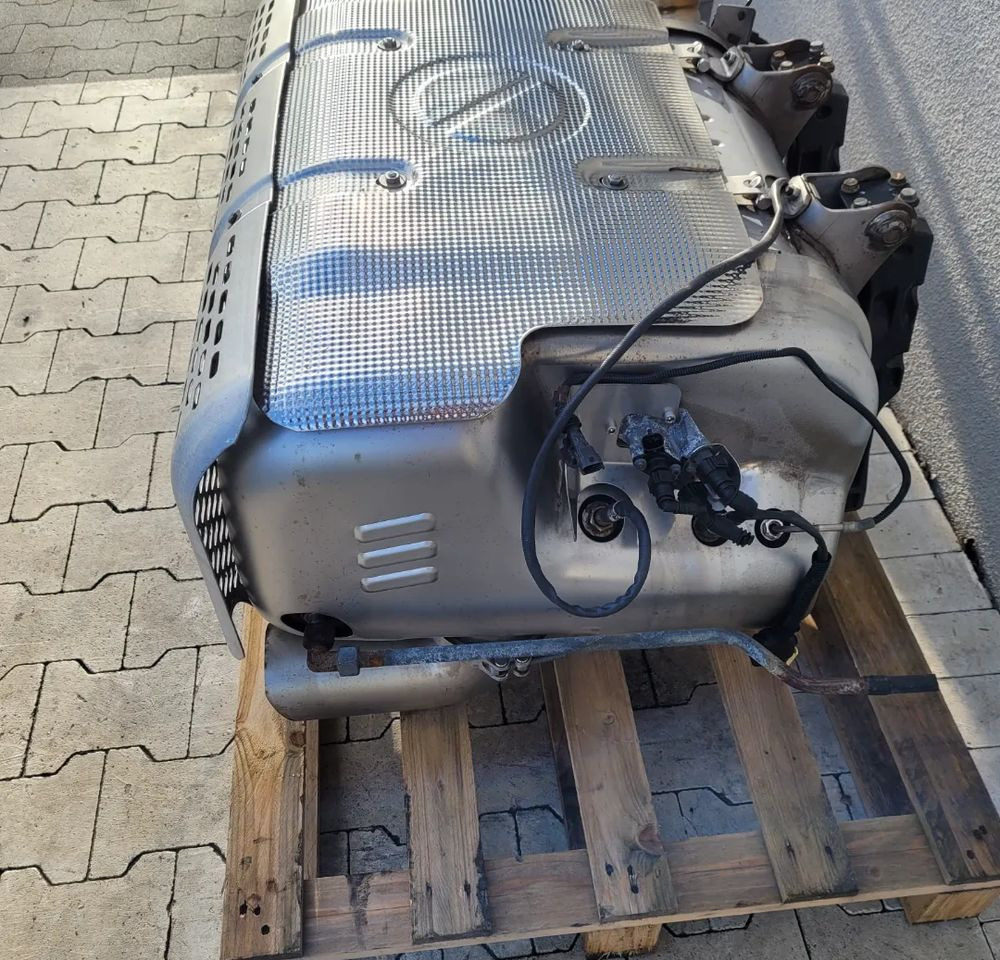 KATALIZATOR IVECO EUROCARGO E6 ORYGINAŁ - Katalizátor - Teherautó: 2 kép. KATALIZATOR IVECO EUROCARGO E6 ORYGINAŁ - Katalizátor - Teherautó: 2 kép.