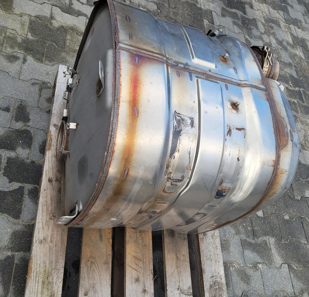 KATALIZATOR RENAULT RANGE T GAMA 23046491 CHWALIM116 - Katalizátor - Teherautó: 2 kép. KATALIZATOR RENAULT RANGE T GAMA 23046491 CHWALIM116 - Katalizátor - Teherautó: 2 kép.