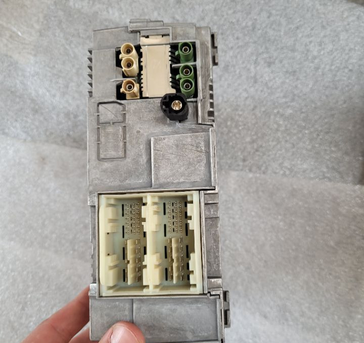 KOMPUTER MULTIMEDIÓW MERCEDES ACTROS MP5 A0124466421 - ECU - Teherautó: 3 kép. KOMPUTER MULTIMEDIÓW MERCEDES ACTROS MP5 A0124466421 - ECU - Teherautó: 3 kép.