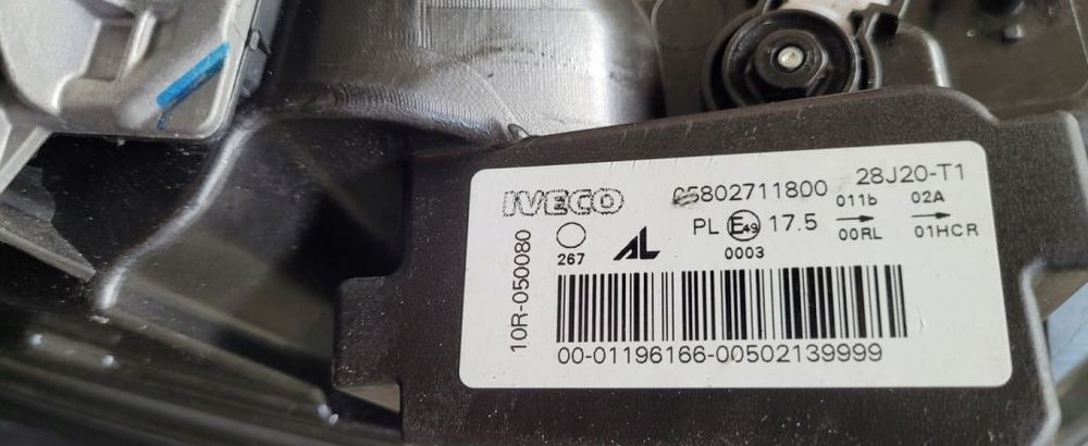 LAMPA FULL LED IVECO DAILY Lh. ORYGINAŁ 5802711800 - Fényszóró - Kisteherautó: 4 kép. LAMPA FULL LED IVECO DAILY Lh. ORYGINAŁ 5802711800 - Fényszóró - Kisteherautó: 4 kép.