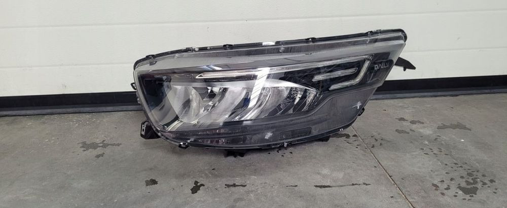 LAMPA FULL LED IVECO DAILY Lh. ORYGINAŁ 5802711800 - Fényszóró - Kisteherautó: 1 kép. LAMPA FULL LED IVECO DAILY Lh. ORYGINAŁ 5802711800 - Fényszóró - Kisteherautó: 1 kép.