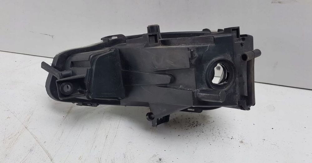 LAMPA HALOGEN MERCEDES ANTOS A9608201956 - Fényszóró - Teherautó: 2 kép. LAMPA HALOGEN MERCEDES ANTOS A9608201956 - Fényszóró - Teherautó: 2 kép.