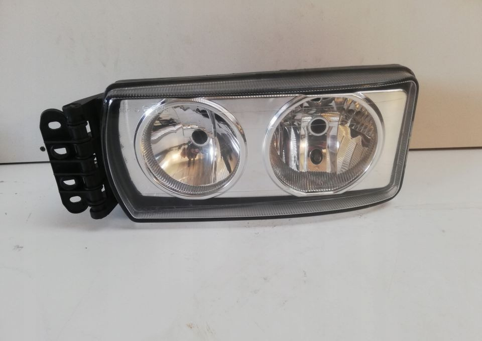 LAMPA IVECO EUROCARGO STRALIS NOWA LIFT LEWA - Fényszóró: 1 kép. LAMPA IVECO EUROCARGO STRALIS NOWA LIFT LEWA - Fényszóró: 1 kép.