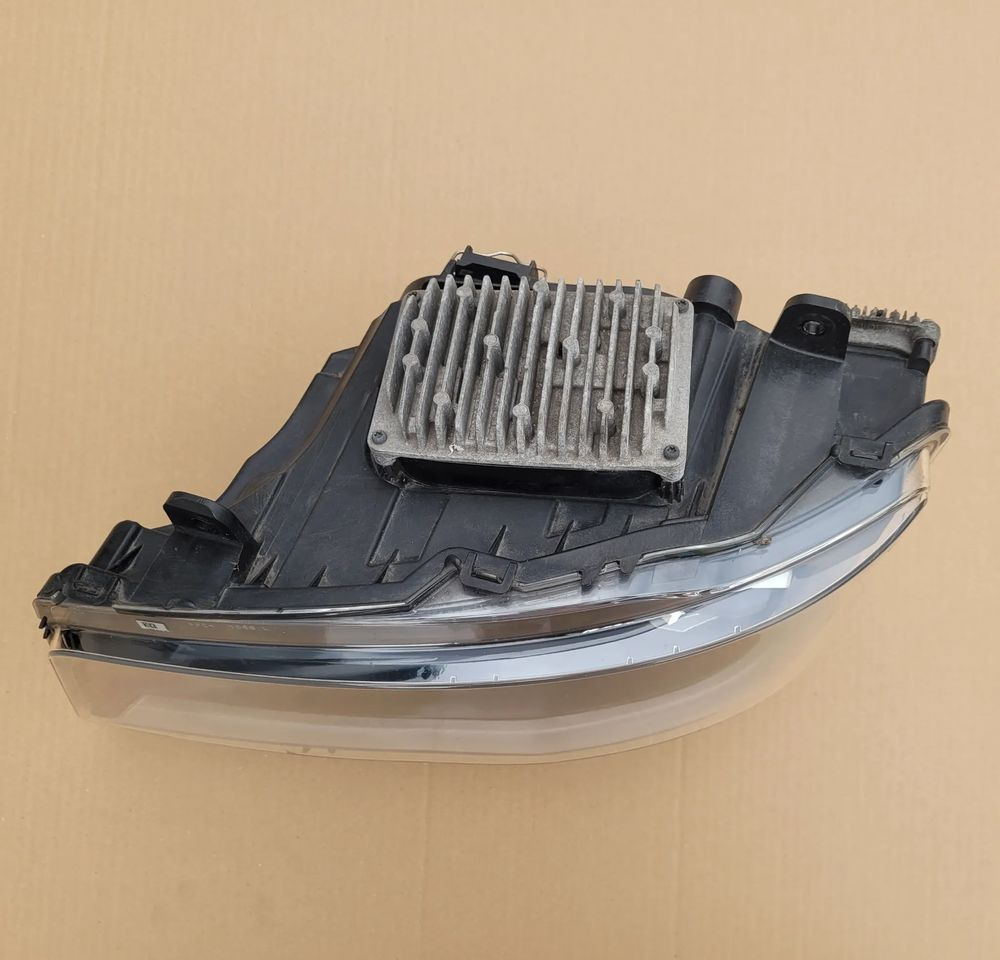 LAMPA LED MAN TG3 TGX NM ORYGINAŁ 81.25101-6821 LEWA CHWALIM116 - Lámpá/ Világítás - Teherautó: 3 kép. LAMPA LED MAN TG3 TGX NM ORYGINAŁ 81.25101-6821 LEWA CHWALIM116 - Lámpá/ Világítás - Teherautó: 3 kép.