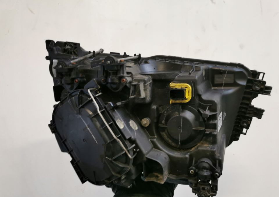 LAMPA MERCEDES ACTROS ANTOS XENON mp4 A9608202639 - Fényszóró - Teherautó: 2 kép. LAMPA MERCEDES ACTROS ANTOS XENON mp4 A9608202639 - Fényszóró - Teherautó: 2 kép.