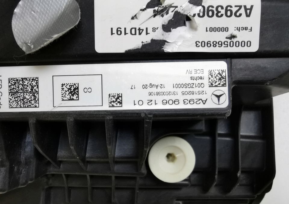 LAMPA MERCEDES EQC A 2939061201 PRAWA ORYGINAŁ - Fényszóró: 5 kép. LAMPA MERCEDES EQC A 2939061201 PRAWA ORYGINAŁ - Fényszóró: 5 kép.