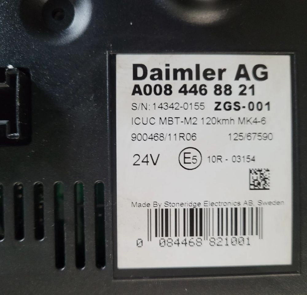 LICZNIK MERCEDES ACTROS MP4 A008 446 88 21 - Műszerfal - Teherautó: 2 kép. LICZNIK MERCEDES ACTROS MP4 A008 446 88 21 - Műszerfal - Teherautó: 2 kép.