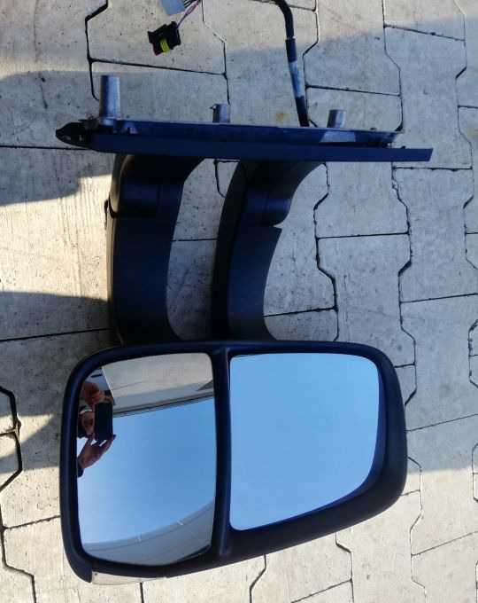 LUSTERKO IVECO DAILY ELEKTRYCZNE ORYGINAŁ - Visszapillantó tükör: 1 kép. LUSTERKO IVECO DAILY ELEKTRYCZNE ORYGINAŁ - Visszapillantó tükör: 1 kép.