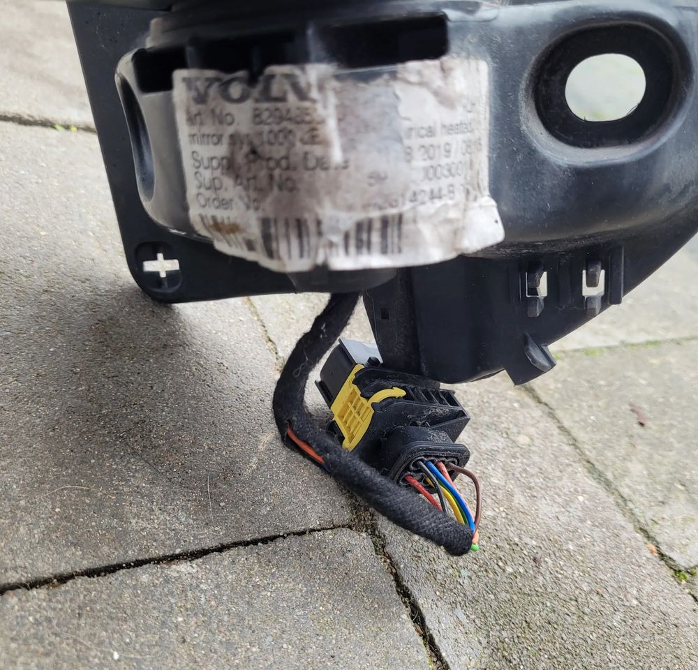 LUSTERKO LEWE VOLVO FH4 ORYGINAŁ CHWALIM116 - Visszapillantó tükör - Teherautó: 3 kép. LUSTERKO LEWE VOLVO FH4 ORYGINAŁ CHWALIM116 - Visszapillantó tükör - Teherautó: 3 kép.