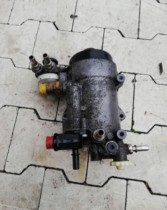 MAN TGX TGS TGA TGL OBUDOWA PODSTAWA FILTRA PALIWA - Levegőszűrő: 1 kép. MAN TGX TGS TGA TGL OBUDOWA PODSTAWA FILTRA PALIWA - Levegőszűrő: 1 kép.