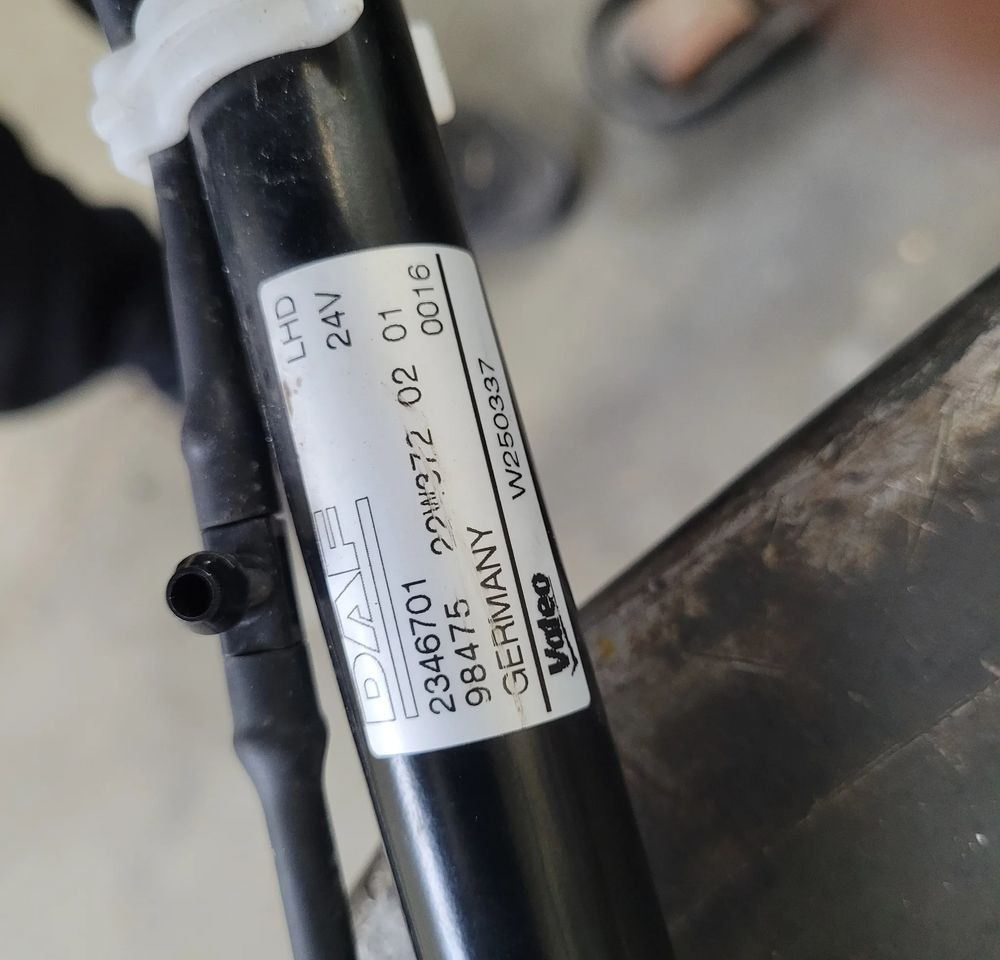 MECHANIZM WYCIERACZEK DAF XG XF NM. 2346701 SPRAWNY ORYGINAŁ CHWALIM116 - Ablaktörlő - Teherautó: 4 kép. MECHANIZM WYCIERACZEK DAF XG XF NM. 2346701 SPRAWNY ORYGINAŁ CHWALIM116 - Ablaktörlő - Teherautó: 4 kép.