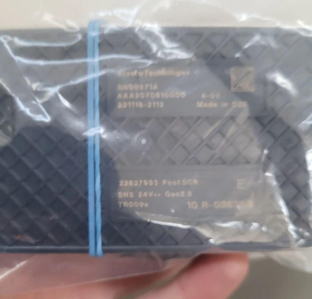 NOX VOLVO FH4 NOWY 22827933 CHWALIM116 - Kipufogórendszer - Teherautó: 2 kép. NOX VOLVO FH4 NOWY 22827933 CHWALIM116 - Kipufogórendszer - Teherautó: 2 kép.