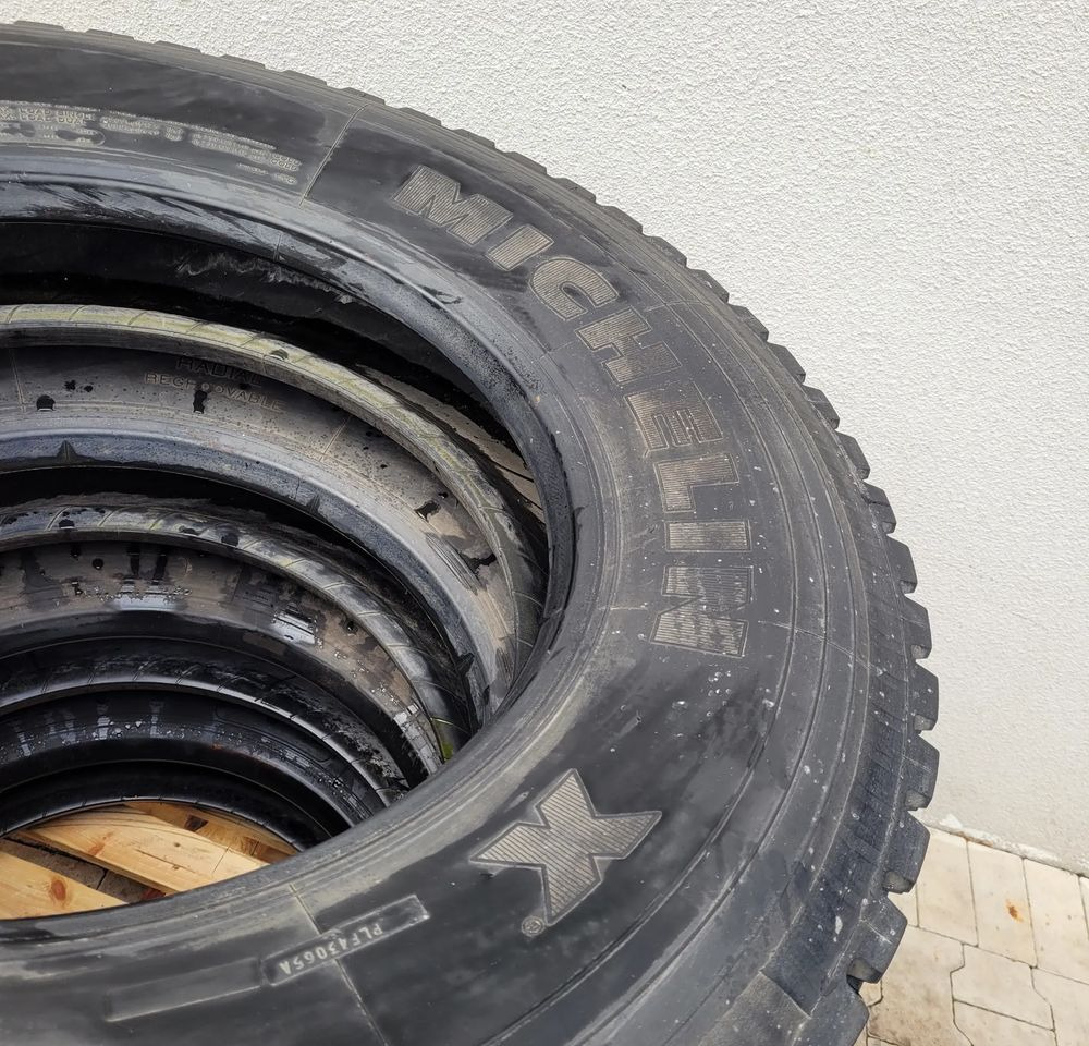 OPONA 10R 22.5 XT4 MICHELIN CENA ZA 1SZT - Gumiabroncs - Teherautó: 4 kép. OPONA 10R 22.5 XT4 MICHELIN CENA ZA 1SZT - Gumiabroncs - Teherautó: 4 kép.
