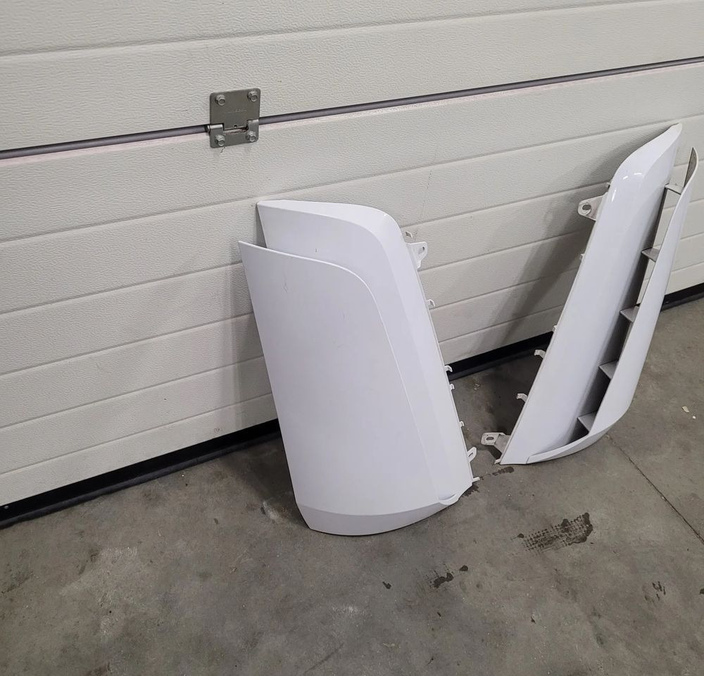 POLIK OWIEWKA MERCEDES ACTROS MP4 MP5 ORYGINAŁ RH/LH - Karosszéria és külső - Teherautó: 3 kép. POLIK OWIEWKA MERCEDES ACTROS MP4 MP5 ORYGINAŁ RH/LH - Karosszéria és külső - Teherautó: 3 kép.