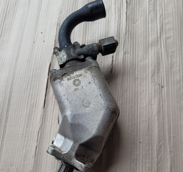 POMPA HYDRAULICZNA PARKER 20392944 - Hidraulikus szivattyú: 2 kép. POMPA HYDRAULICZNA PARKER 20392944 - Hidraulikus szivattyú: 2 kép.