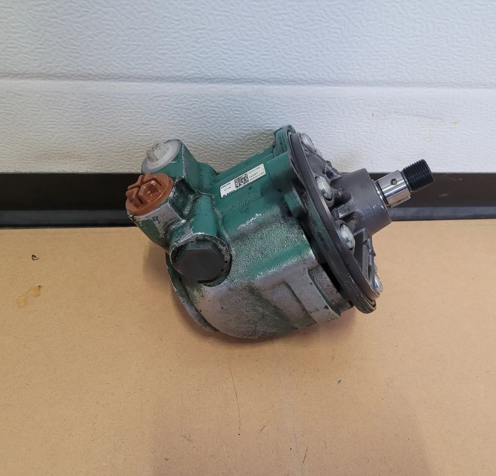 POMPA WSPOMAGANIA VOLVO FH4 OM 22204184 CHWALIM116 - Szervószivattyú - Teherautó: 1 kép. POMPA WSPOMAGANIA VOLVO FH4 OM 22204184 CHWALIM116 - Szervószivattyú - Teherautó: 1 kép.