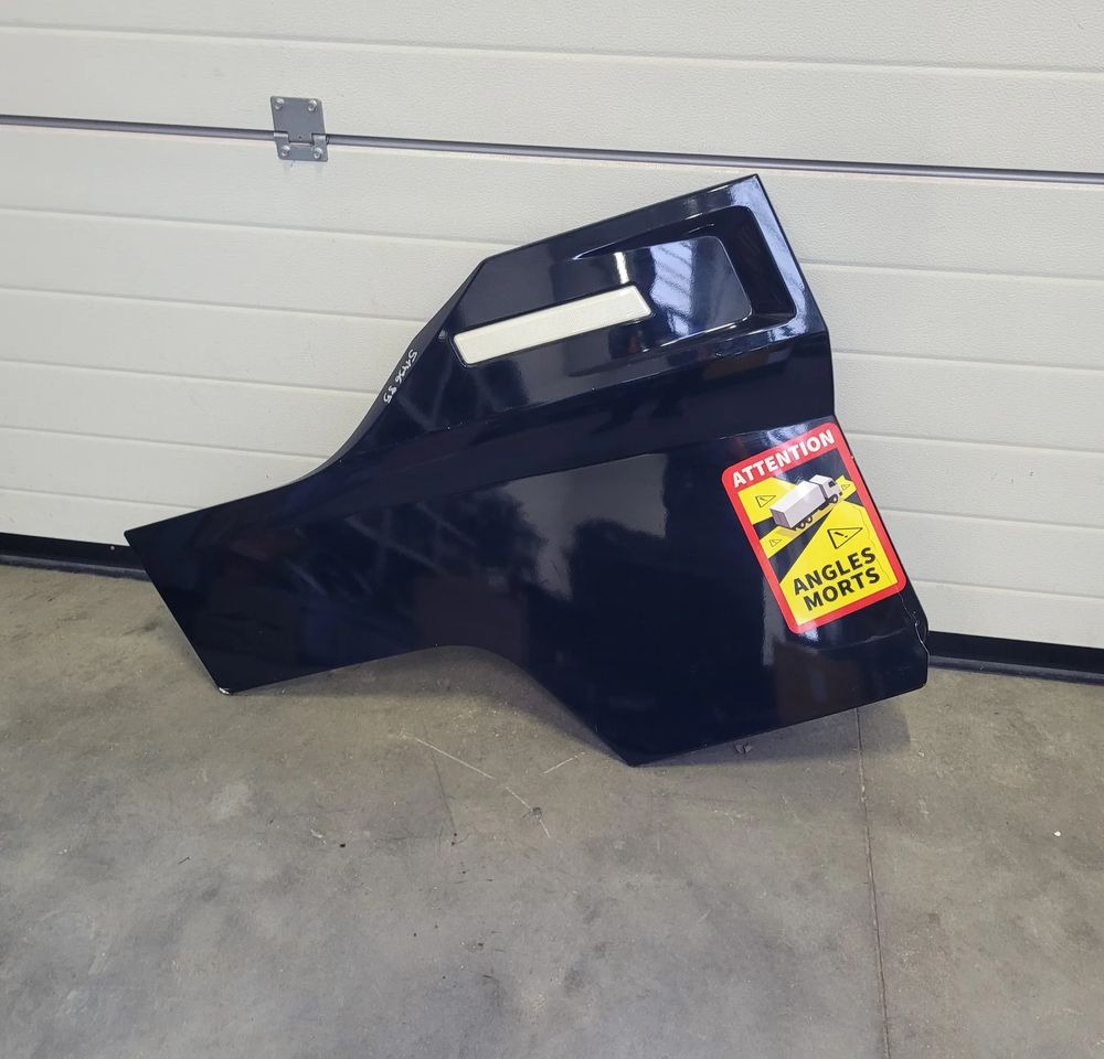 PRZEDŁUŻENIE DRZWI MASKOWNICA RENAULT GAMA T RAGNE T OM 50124313 - Karosszéria és külső - Teherautó: 1 kép. PRZEDŁUŻENIE DRZWI MASKOWNICA RENAULT GAMA T RAGNE T OM 50124313 - Karosszéria és külső - Teherautó: 1 kép.