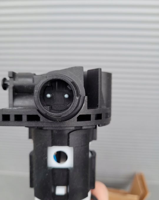 SMOK PALIWA VDO 221.824/054 MERCEDES ACTROS - Üzemanyagrendszer: 3 kép. SMOK PALIWA VDO 221.824/054 MERCEDES ACTROS - Üzemanyagrendszer: 3 kép.