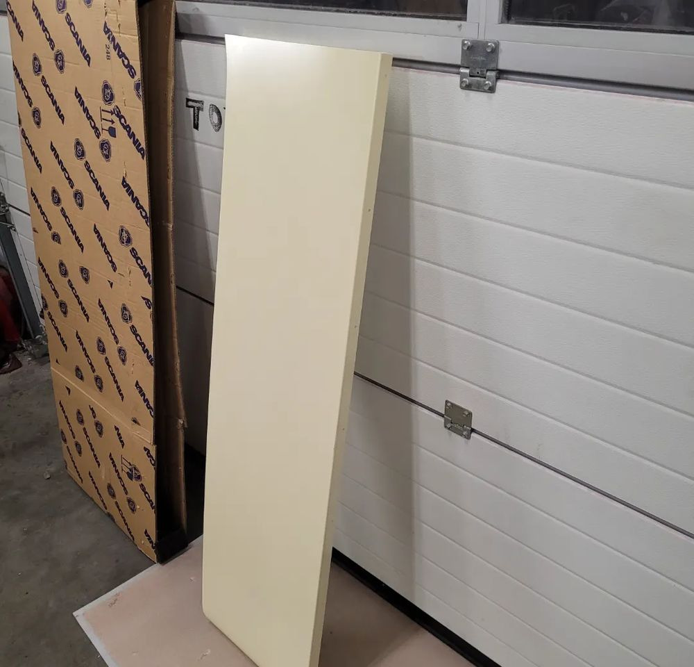 SPOJLER ZAKABINOWY SCANIA R 1534228 NOWY ORYGINAŁ. - Légterelő - Teherautó: 2 kép. SPOJLER ZAKABINOWY SCANIA R 1534228 NOWY ORYGINAŁ. - Légterelő - Teherautó: 2 kép.