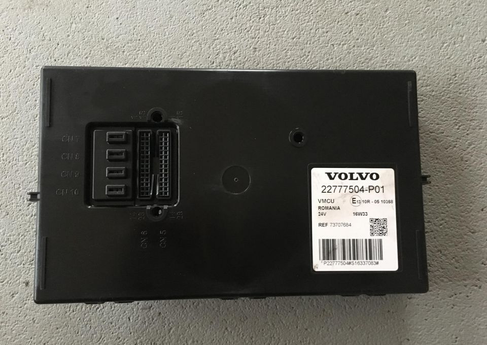 STEROWNIK KOMPUTER VOLVO 73701453 24V VMCU/FRC E13 - ECU - Teherautó: 1 kép. STEROWNIK KOMPUTER VOLVO 73701453 24V VMCU/FRC E13 - ECU - Teherautó: 1 kép.