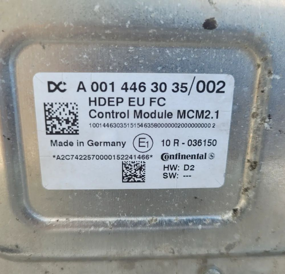 STEROWNIK MCM 2.1 MERCEDES ACTROS A001 446 3035/002 - ECU - Teherautó: 2 kép. STEROWNIK MCM 2.1 MERCEDES ACTROS A001 446 3035/002 - ECU - Teherautó: 2 kép.