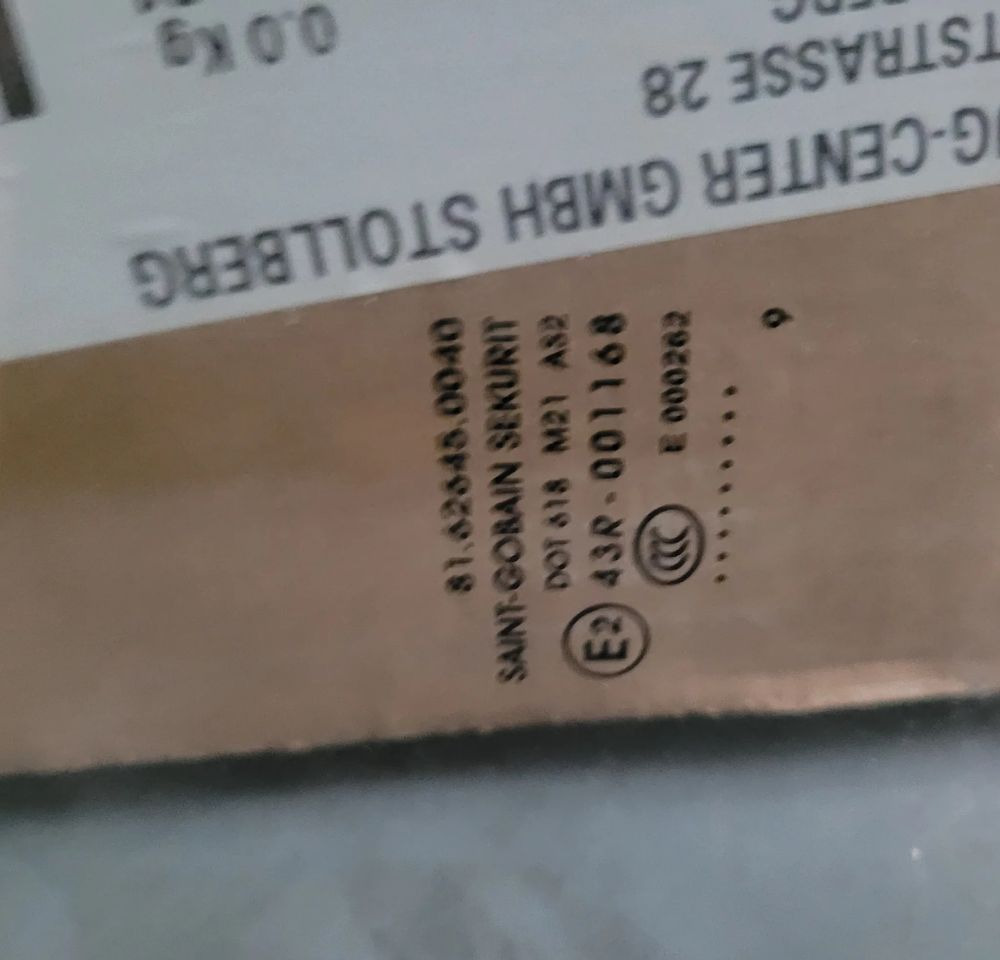 SZYBA MAN TGX RH 81.62645.0040 - Ablak és alkatrészek - Teherautó: 2 kép. SZYBA MAN TGX RH 81.62645.0040 - Ablak és alkatrészek - Teherautó: 2 kép.