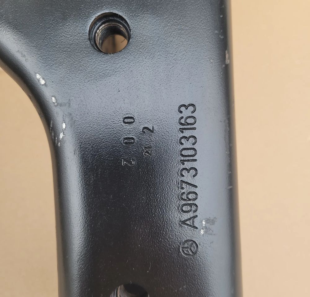 ZAWIESZENIE KABINY WYWROT MERCEDES ATEGO NOWY ORYGINAŁ A9673103063 CHWALIM116 - Fülke felfüggesztés - Teherautó: 4 kép. ZAWIESZENIE KABINY WYWROT MERCEDES ATEGO NOWY ORYGINAŁ A9673103063 CHWALIM116 - Fülke felfüggesztés - Teherautó: 4 kép.