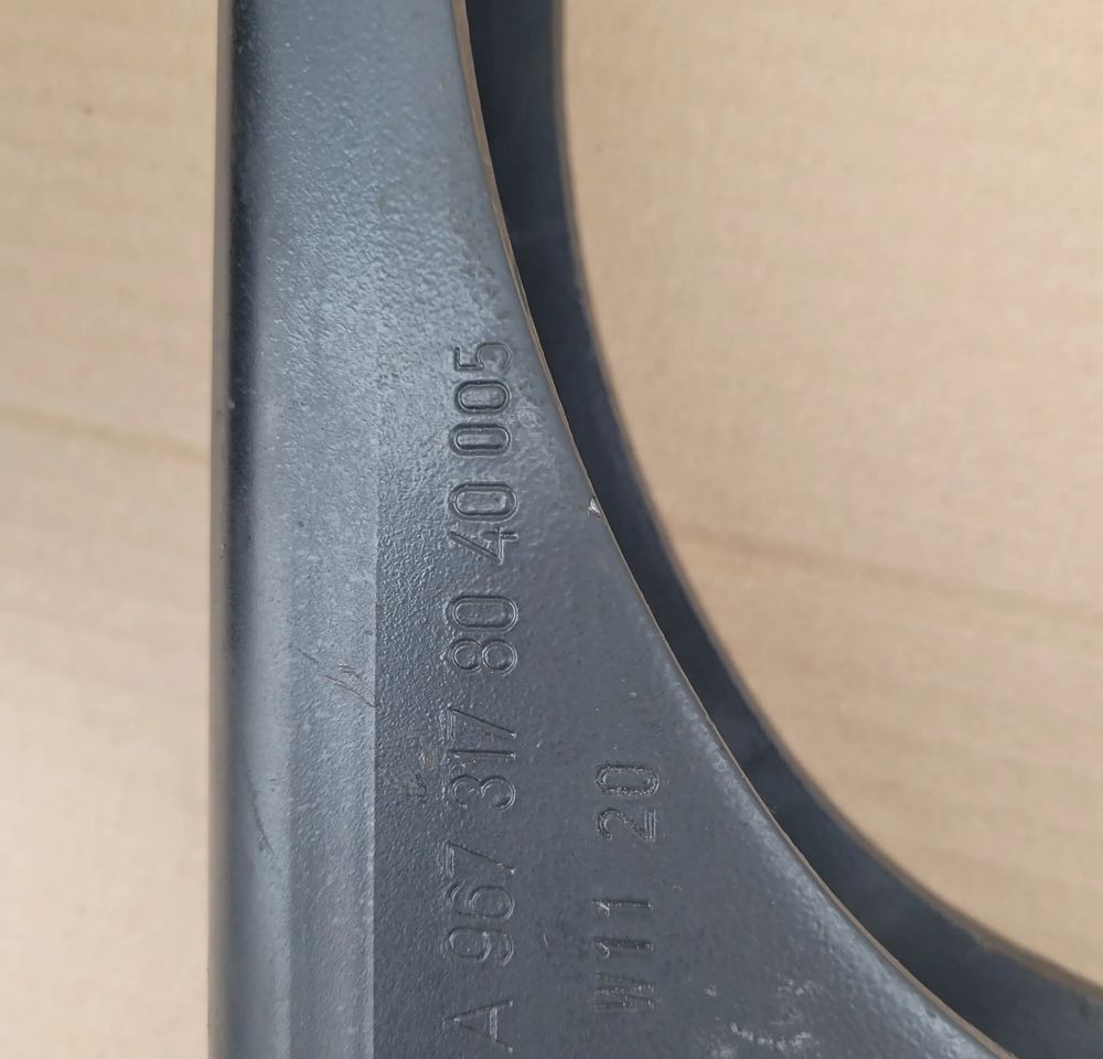 ZAWIESZENIE KABINY ZAMKI MERCEDES ATEGO A9423100383 NOWY ORYGINAŁ CHWALIM116 - Fülke felfüggesztés - Teherautó: 2 kép. ZAWIESZENIE KABINY ZAMKI MERCEDES ATEGO A9423100383 NOWY ORYGINAŁ CHWALIM116 - Fülke felfüggesztés - Teherautó: 2 kép.