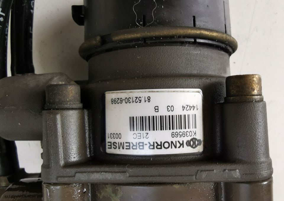 ZAWÓR GŁÓWNY HAMULCA MAN TGX TGS E6 81. 52130-6298 - Fékszelep - Teherautó: 2 kép. ZAWÓR GŁÓWNY HAMULCA MAN TGX TGS E6 81. 52130-6298 - Fékszelep - Teherautó: 2 kép.