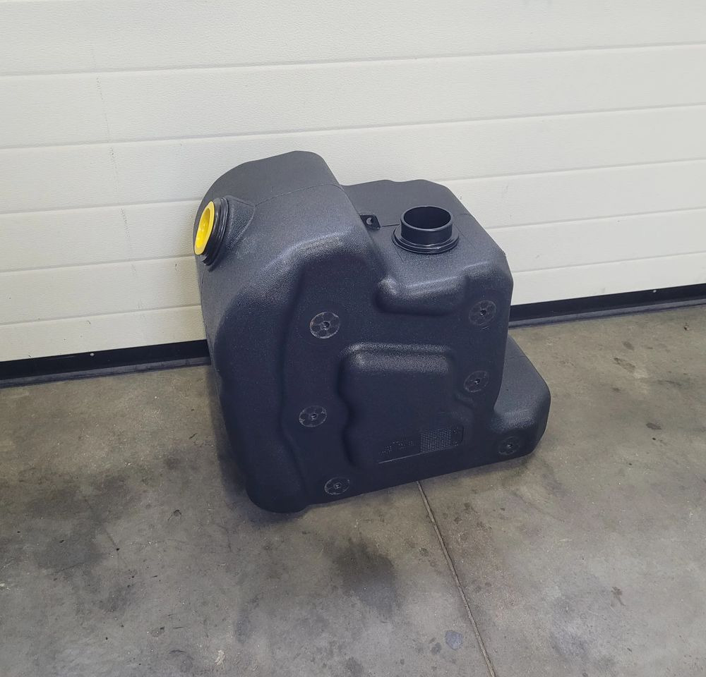 ZBIORNIK AD BULE VOLVO FH4 LOW DECK OM 23251717 CHWALIM116 - AdBlue tartály - Teherautó: 1 kép. ZBIORNIK AD BULE VOLVO FH4 LOW DECK OM 23251717 CHWALIM116 - AdBlue tartály - Teherautó: 1 kép.