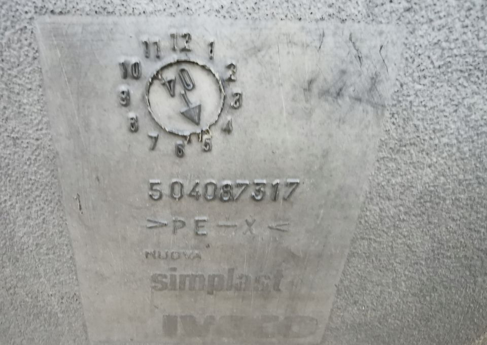 ZBIORNIK PALIWA IVECO EUROCARGO 504087317 - Üzemanyag tartály - Teherautó: 3 kép. ZBIORNIK PALIWA IVECO EUROCARGO 504087317 - Üzemanyag tartály - Teherautó: 3 kép.