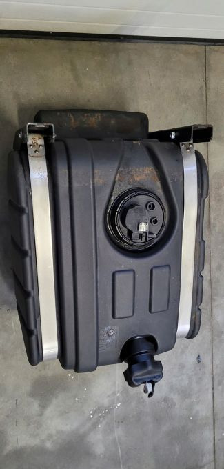 ZBIORNIK PALIWA IVECO EUROCARGO E6 58001480842 - Üzemanyag tartály - Teherautó: 2 kép. ZBIORNIK PALIWA IVECO EUROCARGO E6 58001480842 - Üzemanyag tartály - Teherautó: 2 kép.