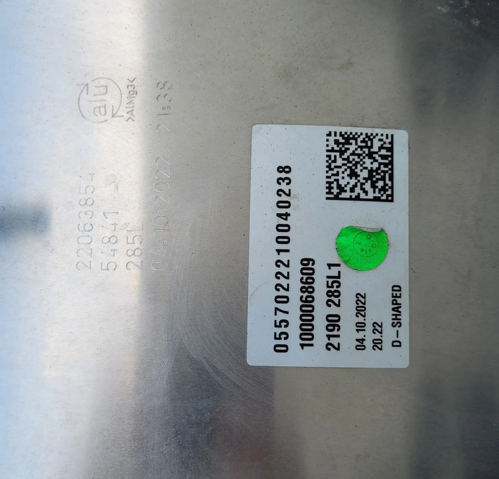 ZBIORNIK PALIWA VOLVO FH4 RENAULT 285L OM 22063854 70X70X70 - Üzemanyag tartály - Teherautó: 4 kép. ZBIORNIK PALIWA VOLVO FH4 RENAULT 285L OM 22063854 70X70X70 - Üzemanyag tartály - Teherautó: 4 kép.