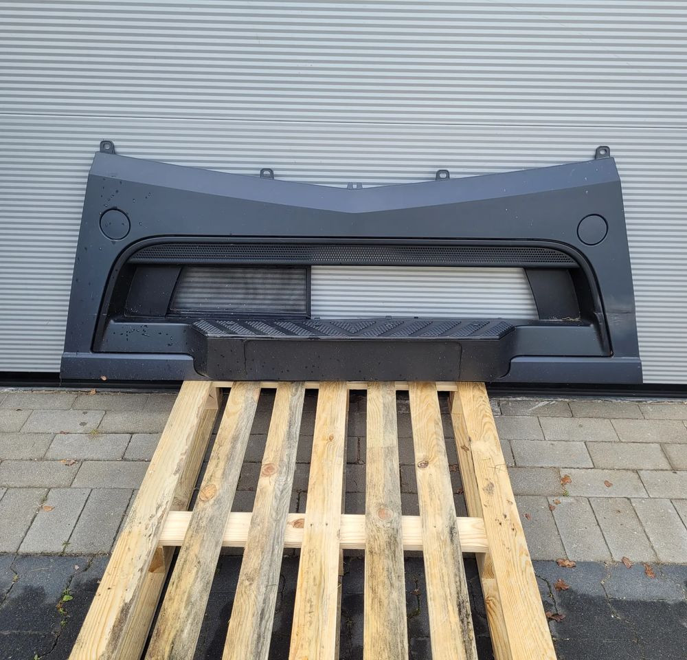 ZDERZAK MERCDESES ACTROS MP4 MP5 ORYGINAŁ CHWALIM116 - Lökhárító - Teherautó: 1 kép. ZDERZAK MERCDESES ACTROS MP4 MP5 ORYGINAŁ CHWALIM116 - Lökhárító - Teherautó: 1 kép.