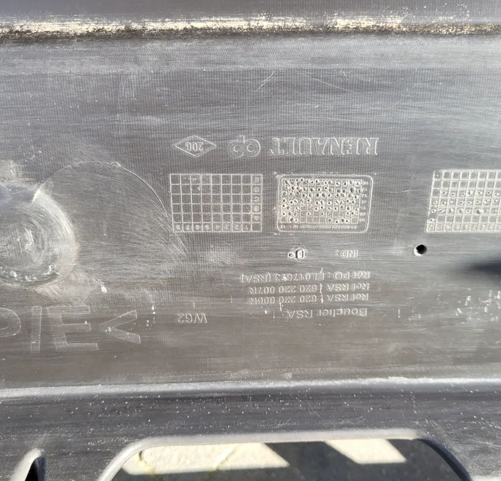 ZDERZAK RENAULT MASTER 3 ORYGINAL - Lökhárító - Kisteherautó: 5 kép. ZDERZAK RENAULT MASTER 3 ORYGINAL - Lökhárító - Kisteherautó: 5 kép.