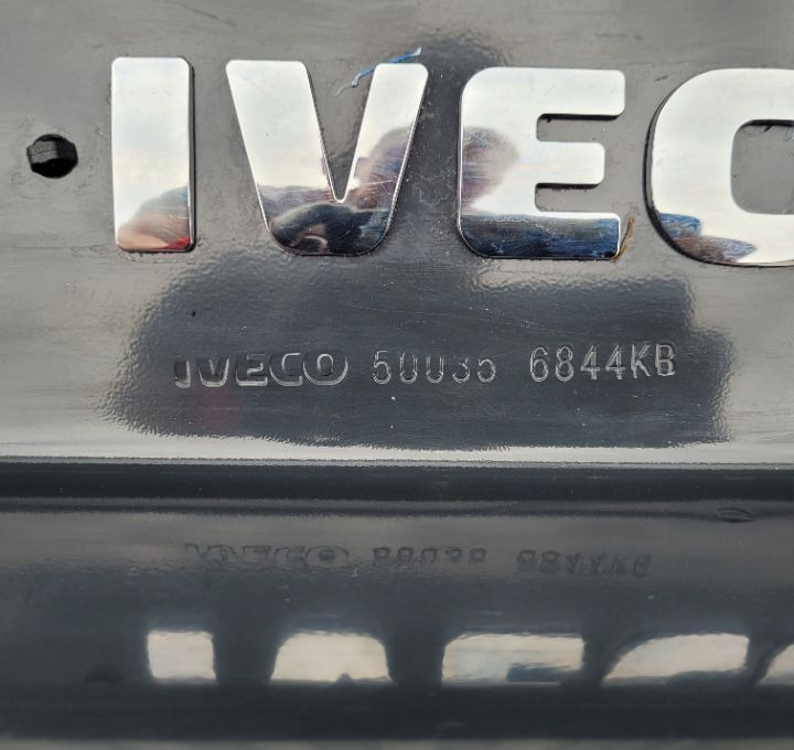 ZDERZAK TYL BELKA IVECO DAILY NM. ORYGINAL 500356844kb - Lökhárító - Teherautó: 4 kép. ZDERZAK TYL BELKA IVECO DAILY NM. ORYGINAL 500356844kb - Lökhárító - Teherautó: 4 kép.