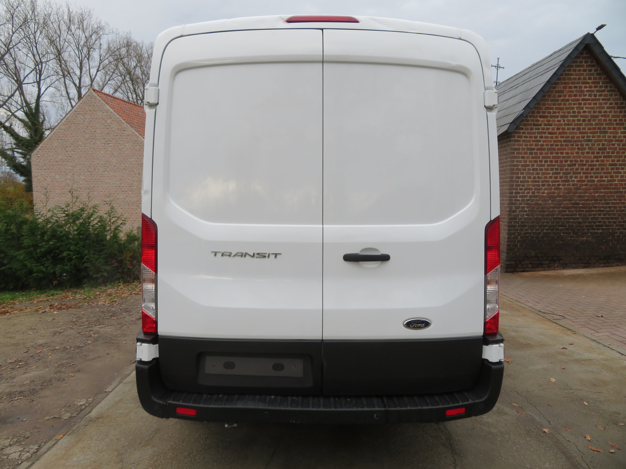 Ford Transit 2.0TDCi TREND - L2H2 lízing Ford Transit 2.0TDCi TREND - L2H2: 6 kép.