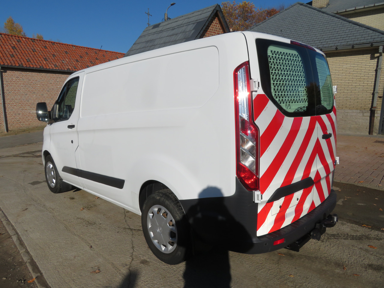 Ford Transit Custom 2.0tdci - Kis furgon: 5 kép. Ford Transit Custom 2.0tdci - Kis furgon: 5 kép.