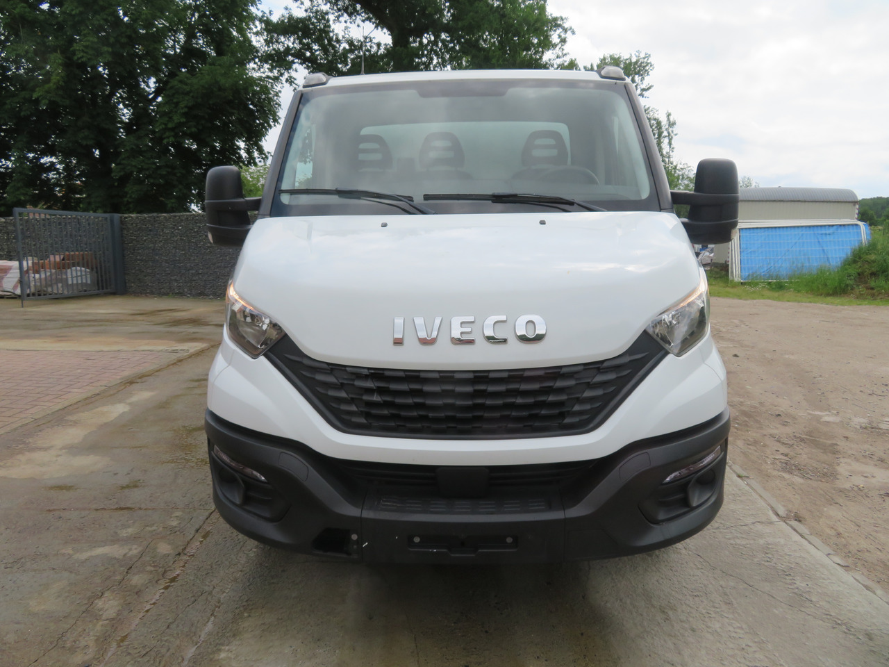 IVECO Daily 35C16 - 3.0 - Billenőplatós kisteherautó: 2 kép. IVECO Daily 35C16 - 3.0 - Billenőplatós kisteherautó: 2 kép.