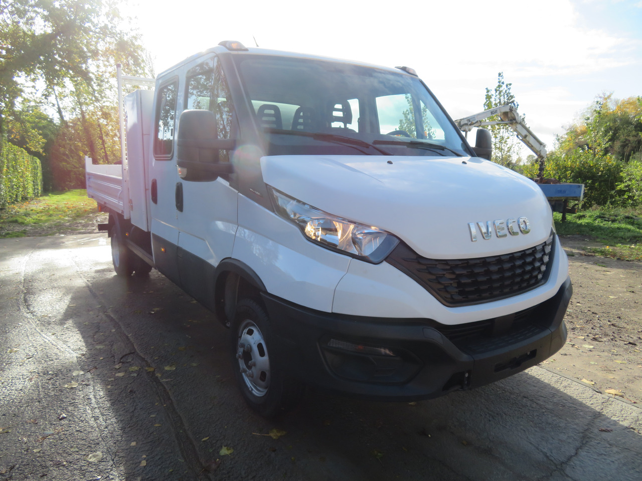 Iveco Daily 35C16 3.0 - Billenőplatós kisteherautó, Duplakabinos kisteherautó: 1 kép. Iveco Daily 35C16 3.0 - Billenőplatós kisteherautó, Duplakabinos kisteherautó: 1 kép.