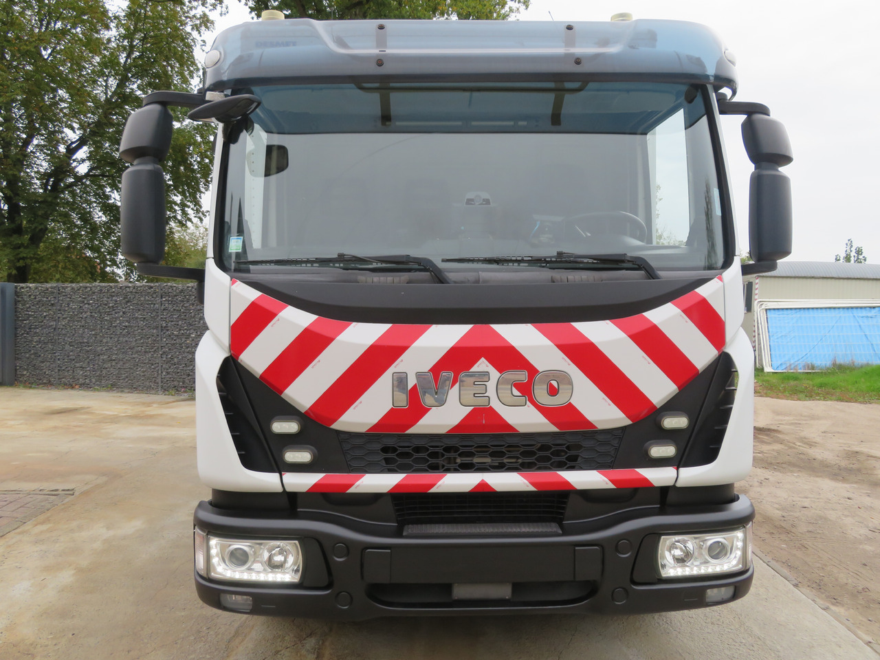 Iveco Eurocargo 120EL - Dobozos felépítményű teherautó: 2 kép. Iveco Eurocargo 120EL - Dobozos felépítményű teherautó: 2 kép.