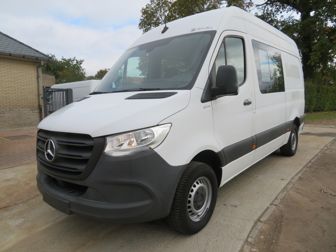 Mercedes-Benz Sprinter 314cdi - Furgon, Duplakabinos kisteherautó: 3 kép. Mercedes-Benz Sprinter 314cdi - Furgon, Duplakabinos kisteherautó: 3 kép.