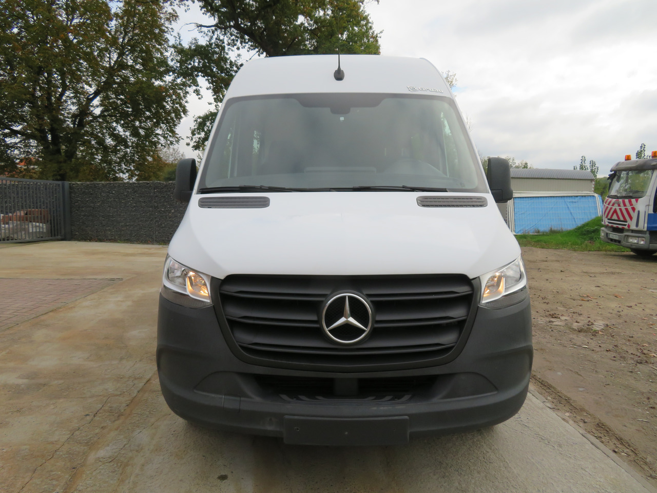 Mercedes-Benz Sprinter 314cdi - Furgon, Duplakabinos kisteherautó: 2 kép. Mercedes-Benz Sprinter 314cdi - Furgon, Duplakabinos kisteherautó: 2 kép.